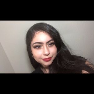 Meet your Posher, Yareli